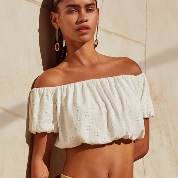 Urban Outfitters Tops - UO Cropped Eyelet top